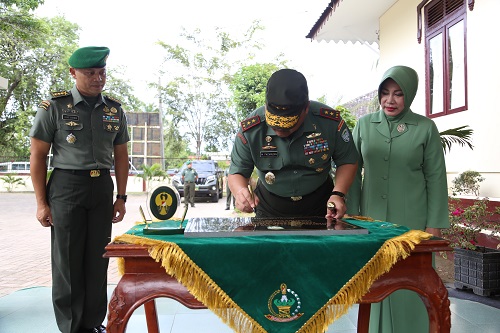 Pangdam IM Resmikan Renovasi Kantor Persit KCK PD Iskandar Muda