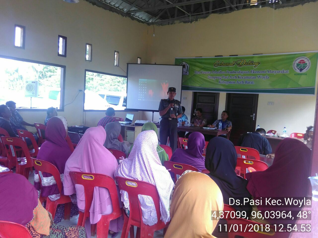 Danramil 02/Woyla Berikan Penyuluhan Pemberdayaan Ekonomi