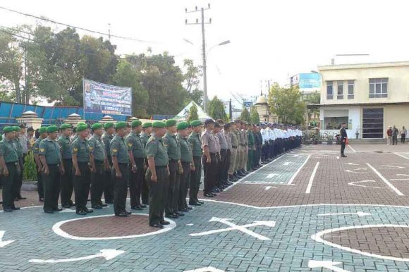 Personel Kodim 0101/BS Ikut Upacara Peringatan HUT Satpam Ke-37 di Mapolresta Banda Aceh