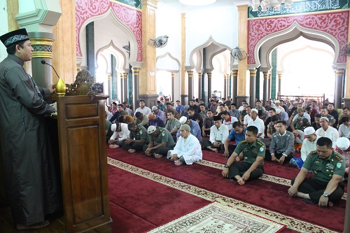 Pangdam Sholat Jum’at Bersama Prajurit dan PNS Kodam IM
