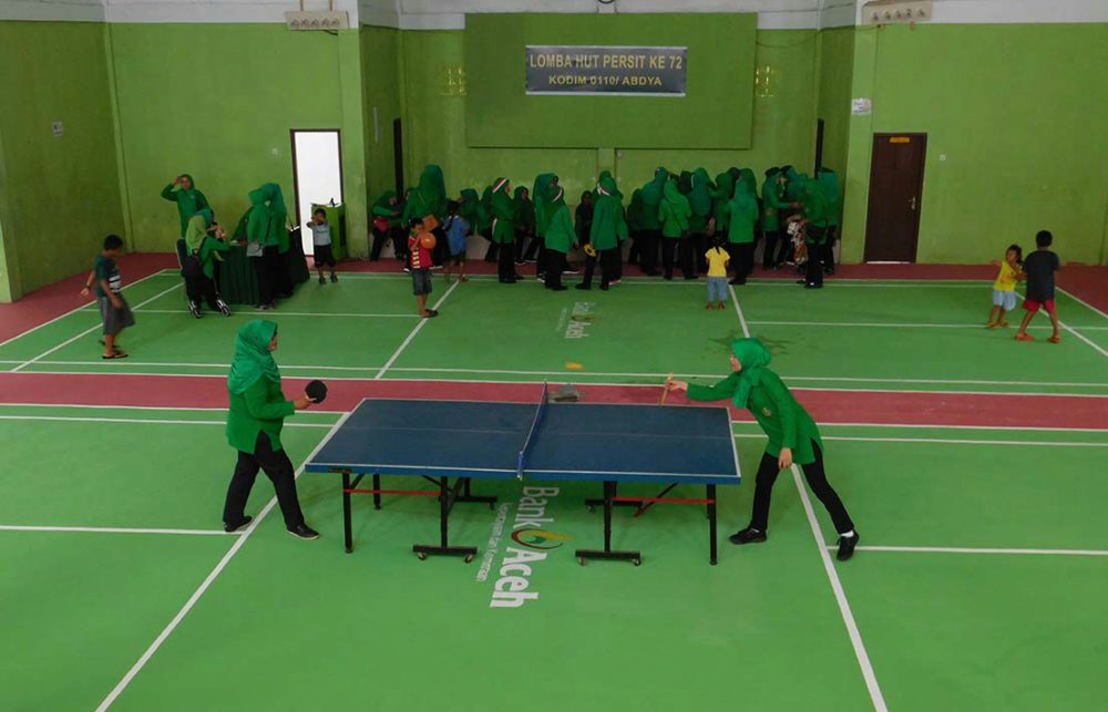 Menyambut HUT Persit ke-72, Persit KCK Cab. XXXII Gelar Aneka Pertandingan Olahraga