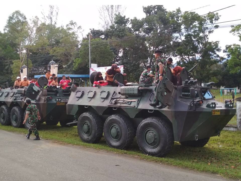 Fun Ride Yonkav 11/MSC bersama siswa-siswi dan masyarakat