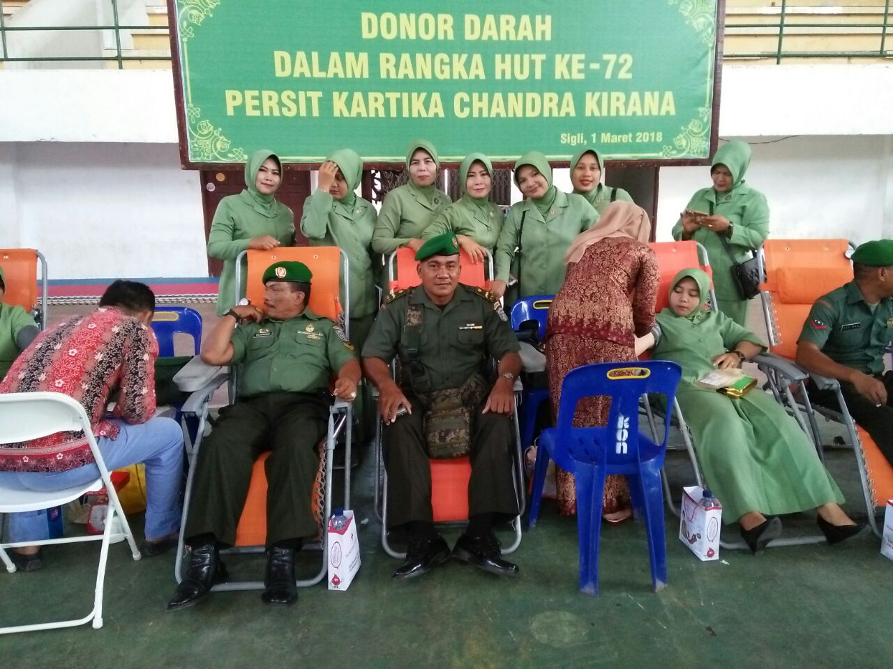 Sambut HUT Persit Ke 72, Persit Kodim Pidie Selenggarakan Baksos Donor Darah