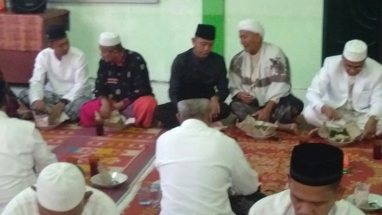 Dandim 0111 Hadiri Pengajian dan Sholat Subuh Berjamaah