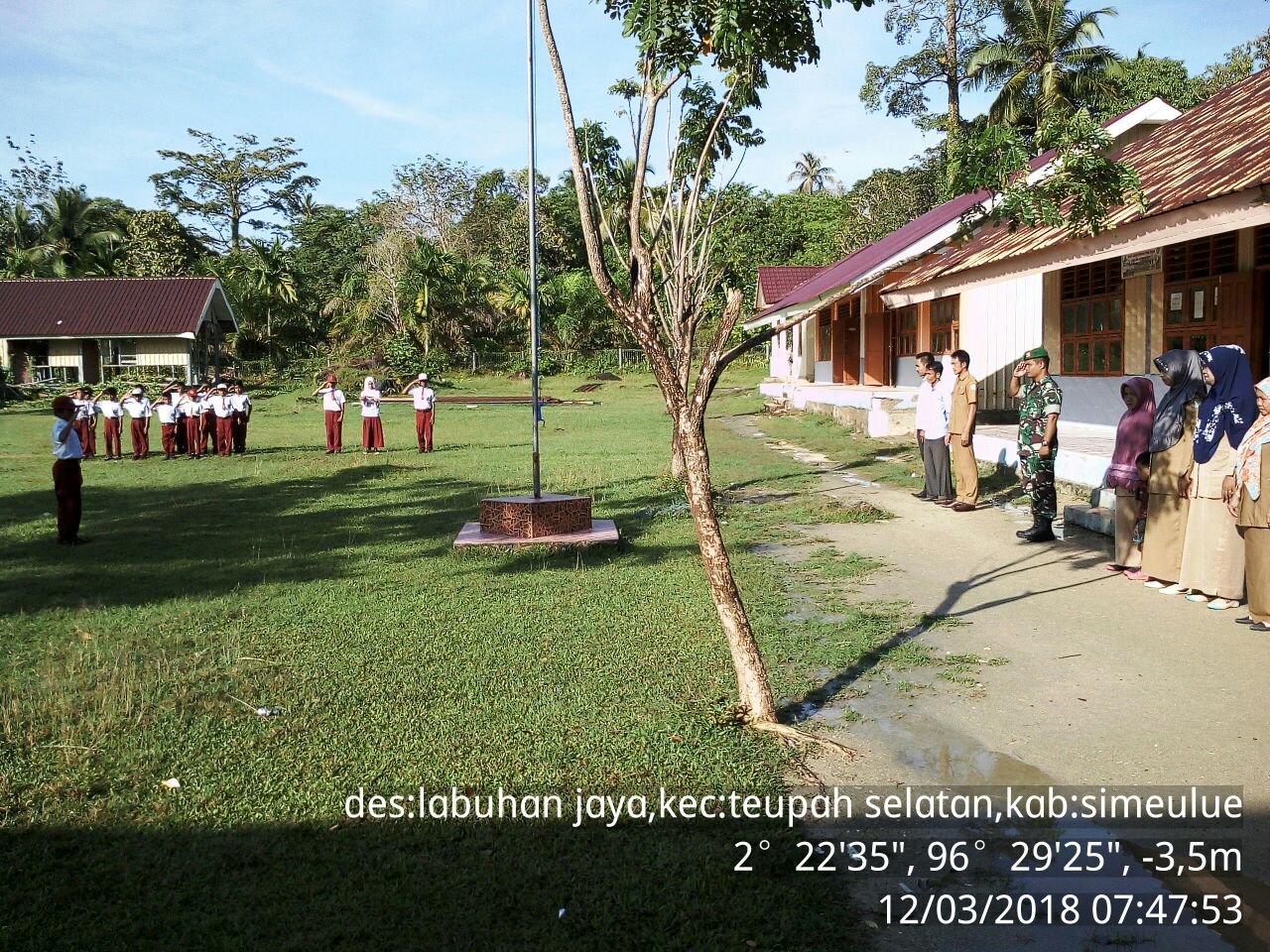Babinsa Koramil 03 Teupah Selatan Jadi Pembina Upacara