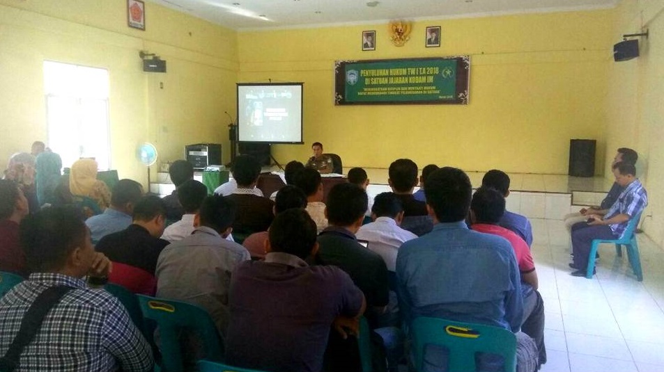 Kumdam IM Memberikan Penyuluhan Hukum di Deninteldam IM