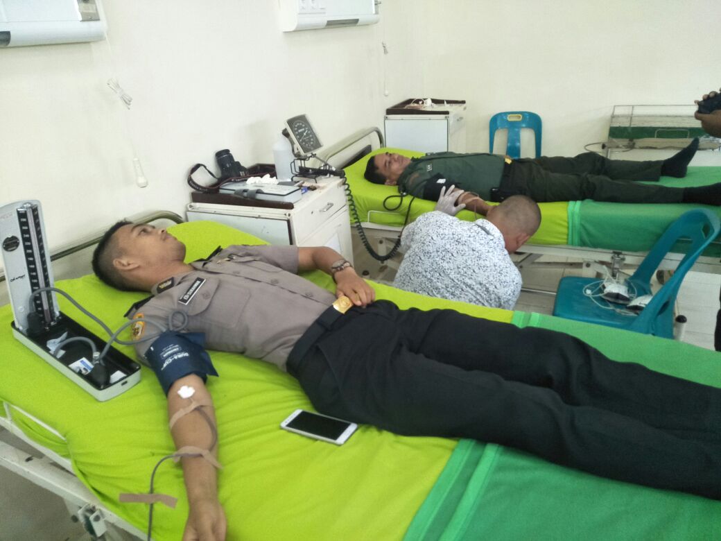 HUT ke 72 Persit, Kodim 0105/Abar Gelar Bakti Sosial Donor Darah
