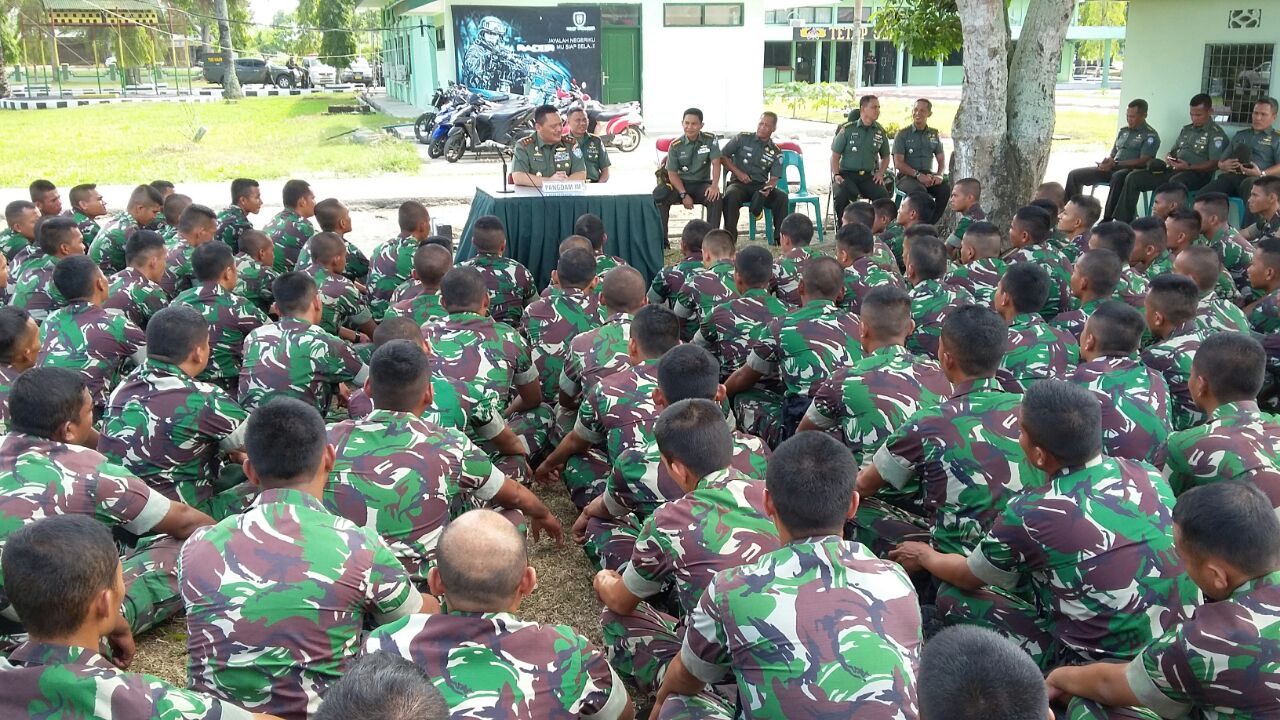 Kunjungi Yonif Raider Khusus 111, Pangdam IM Ingatkan Bahaya Narkoba