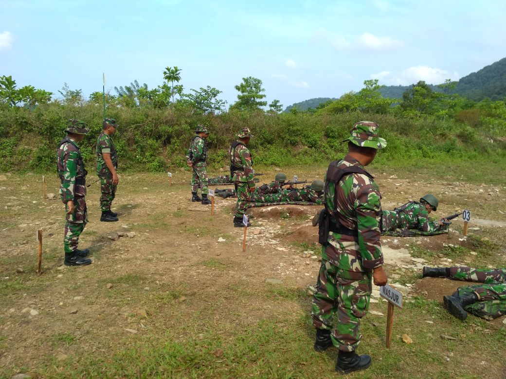 Pelihara Kemampuan, Personel Kodim 0112/Sabang Latihan Menembak