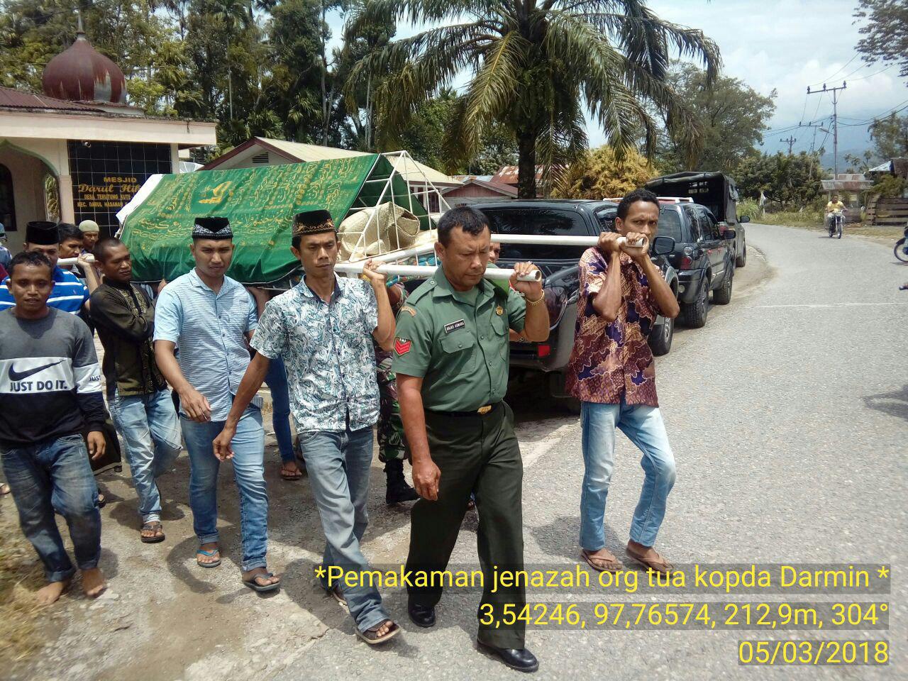 Babinsa bantu Prosesi Pemakaman Warga Binaan