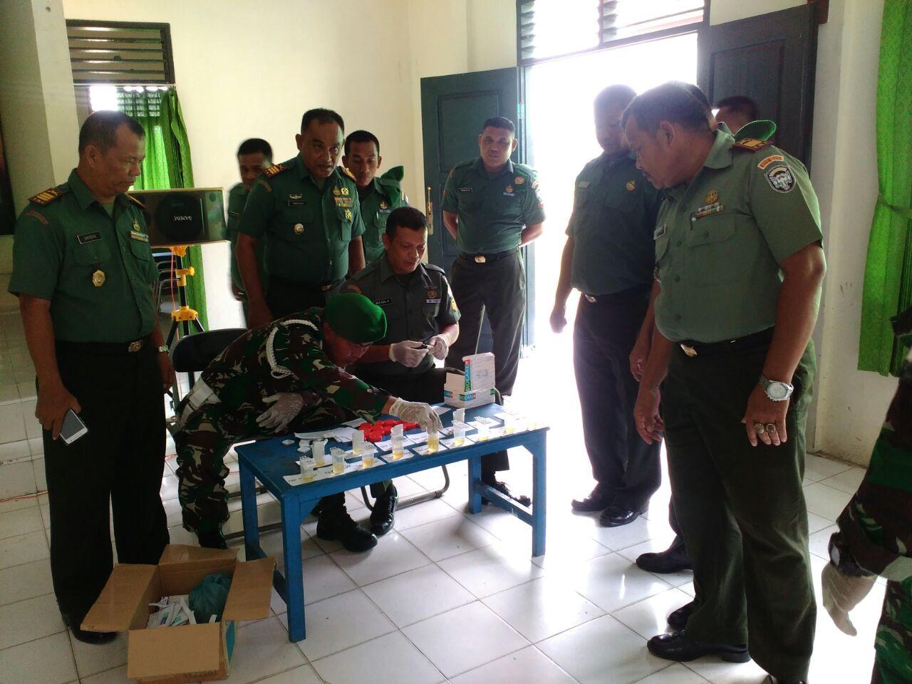 Antisipasi Penyalahgunaan Narkoba Kodim 0109/Singkil Cek Urine Anggota