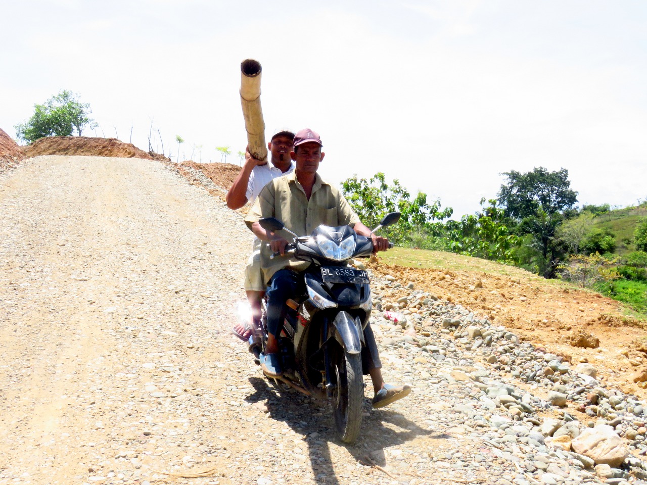 Pembangunan Jalan TMMD Ke 101 Kodim 0101/BS, Beri Kesan Mendalam Bagi Warga