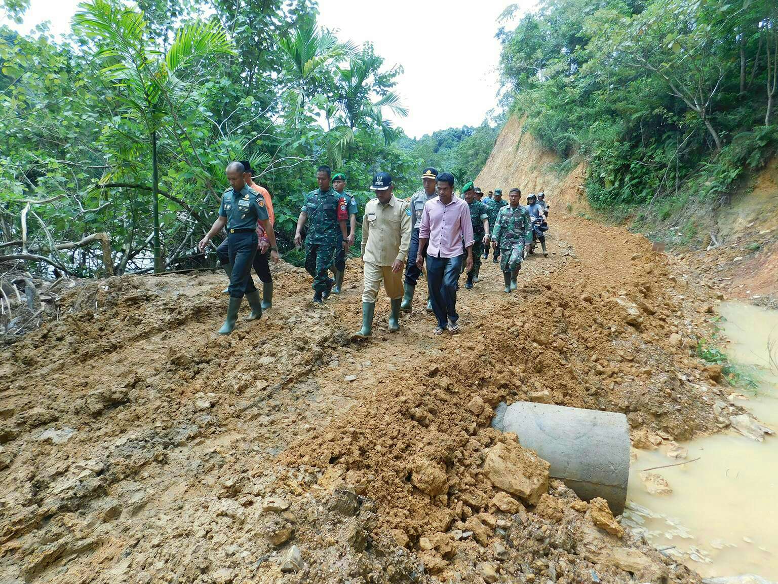 Tim Wasev Mabesad Cek Pengerjaan Sasaran fisik TMMD ke-101 Kodim 0110