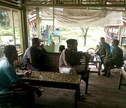 Babinsa Himbau Masyarakat Antisipasi Banjir