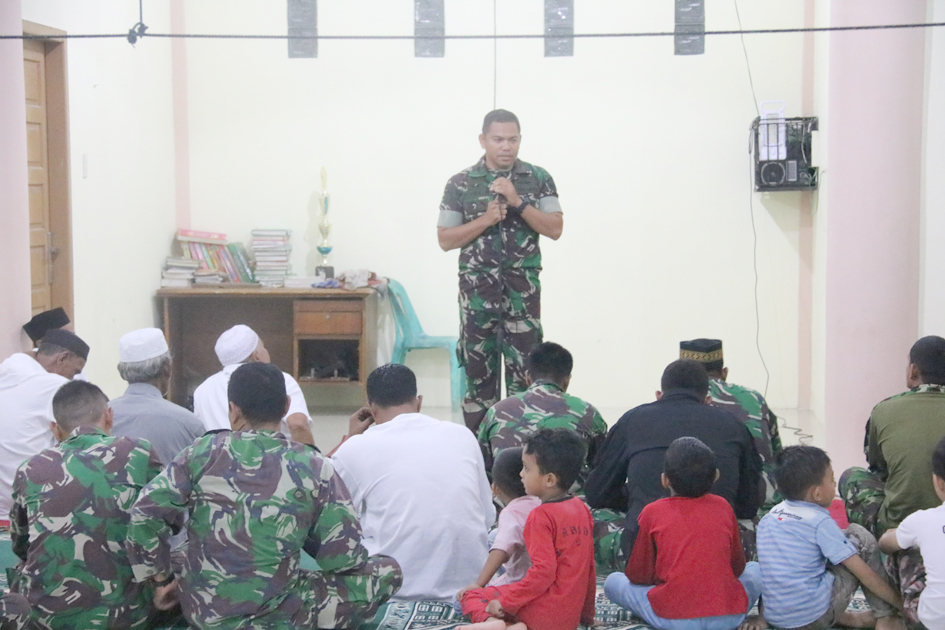 Prajurit Yonif Raider 112/DJ Jalin Keakraban Dengan Masyarakat Kampung Lamtanjung
