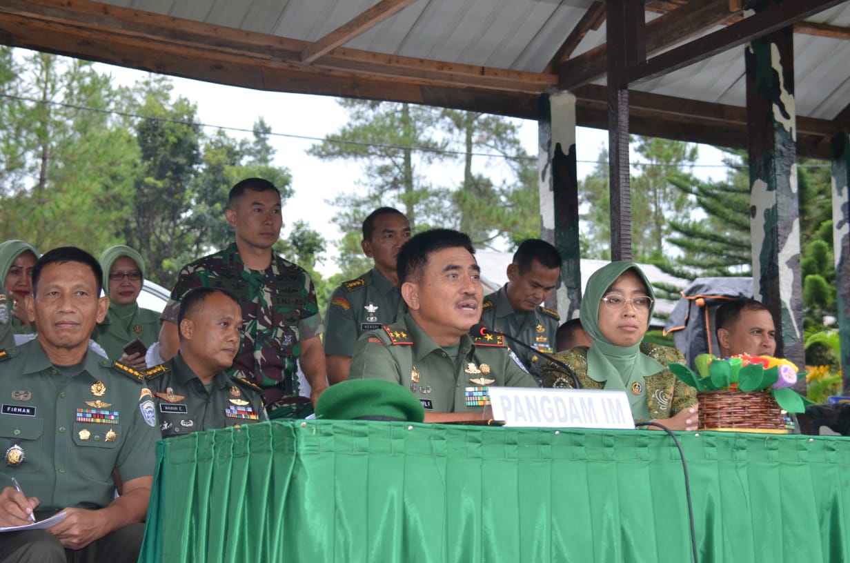 Pangdam IM Berikan Pengarahan Kepada Ratusan Prajurit dan Persit Yonif 114 dan Kodim 0106/Ateng -BM