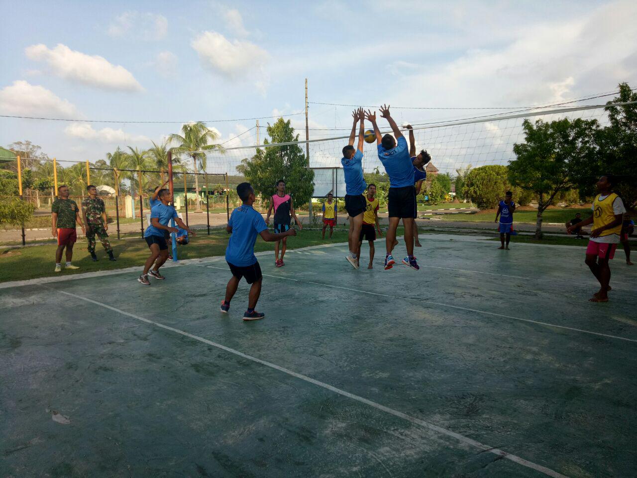 Prajurit Denarhanud-001 Olahraga Volly Bersama Masyarakat