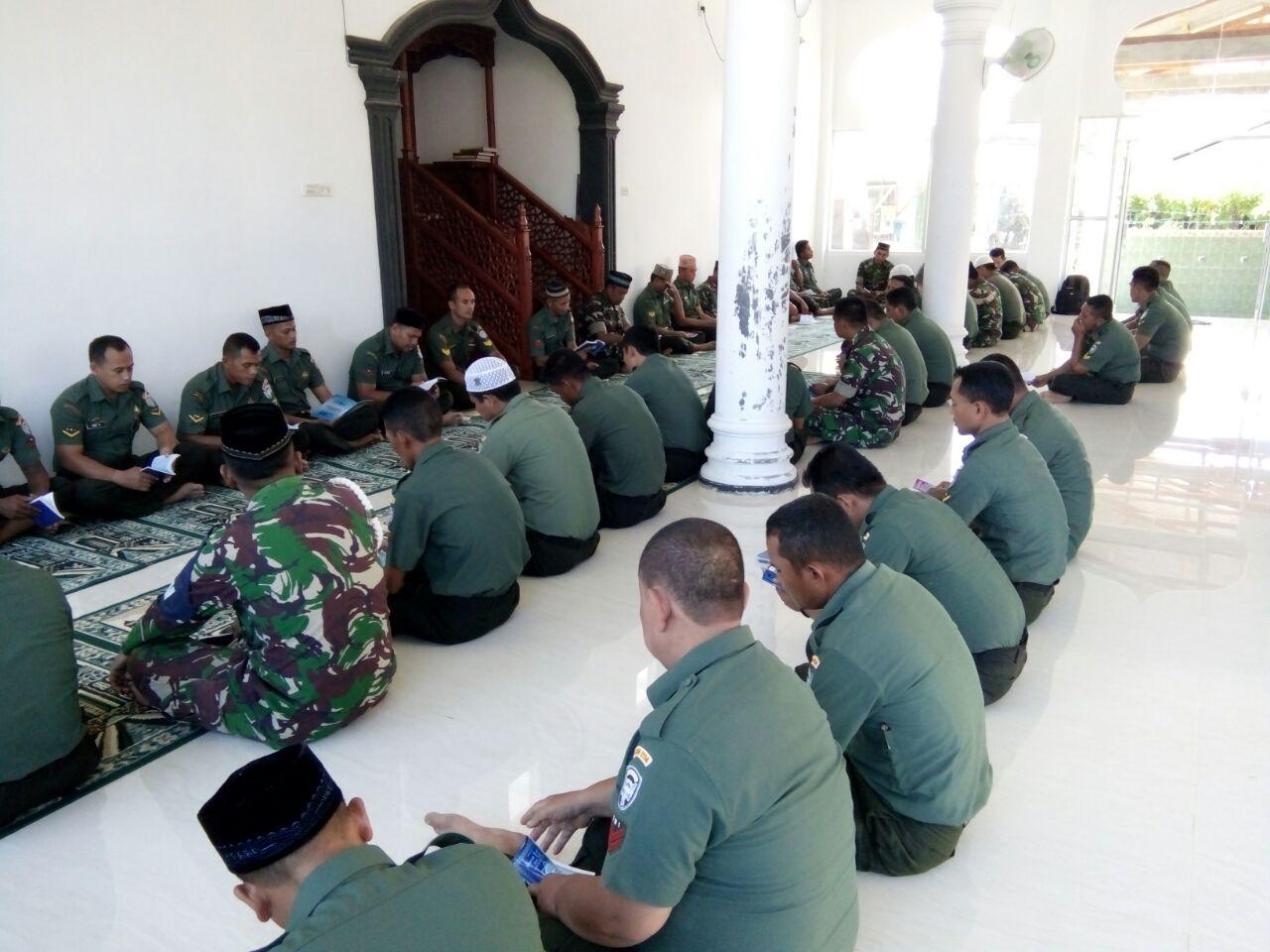 Peleton Tangkas Kodam IM Bertanding, Personel Kodim 0114/Aceh Jaya doa bersama