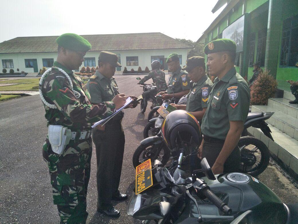 Pemeriksaan Rutin Kendaraan Dinas dan Pribadi Personil Kodim 0109/Singkil