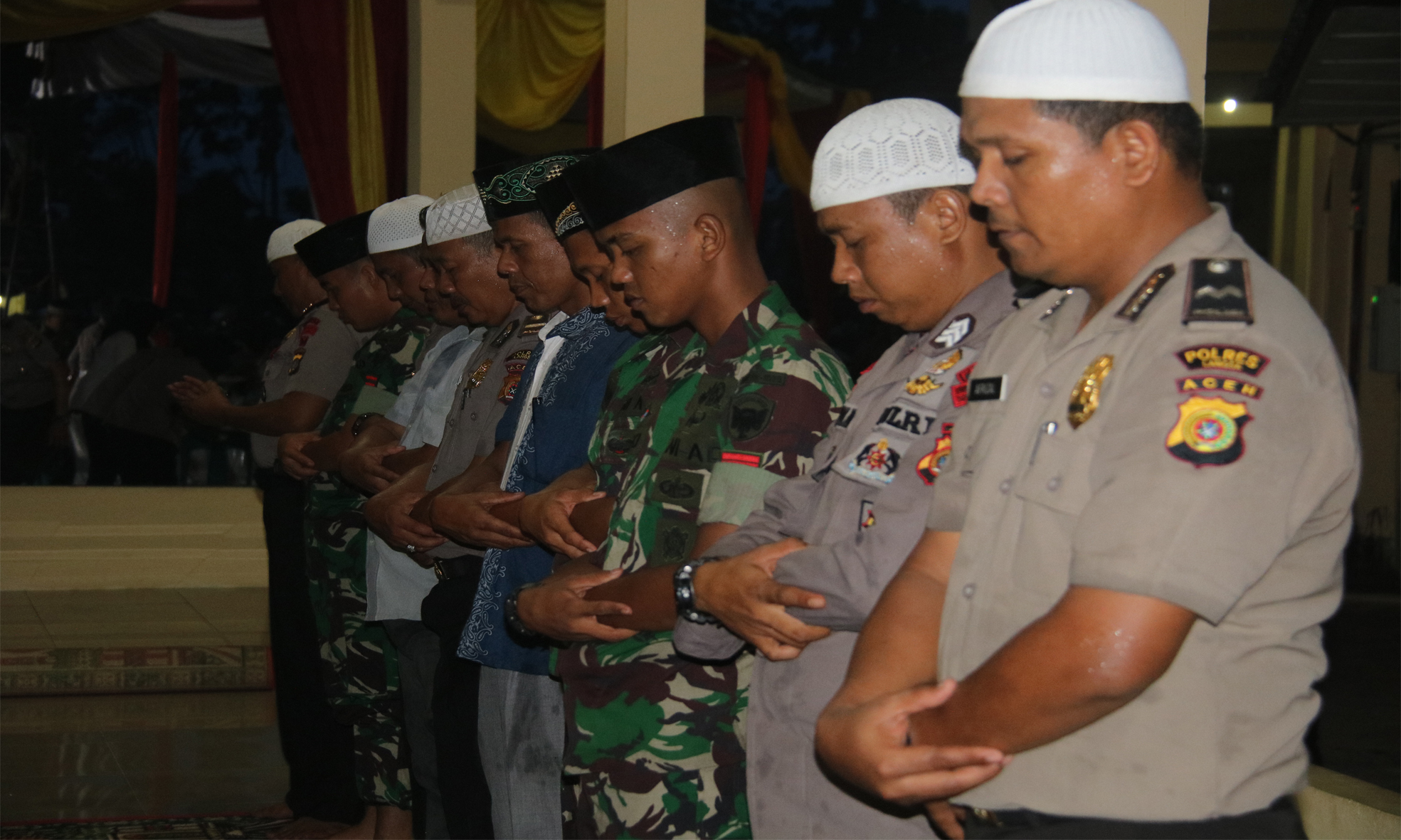 Manunggal Shubuh Prajurit Raider Khusus 111 Bersama Polres Langsa