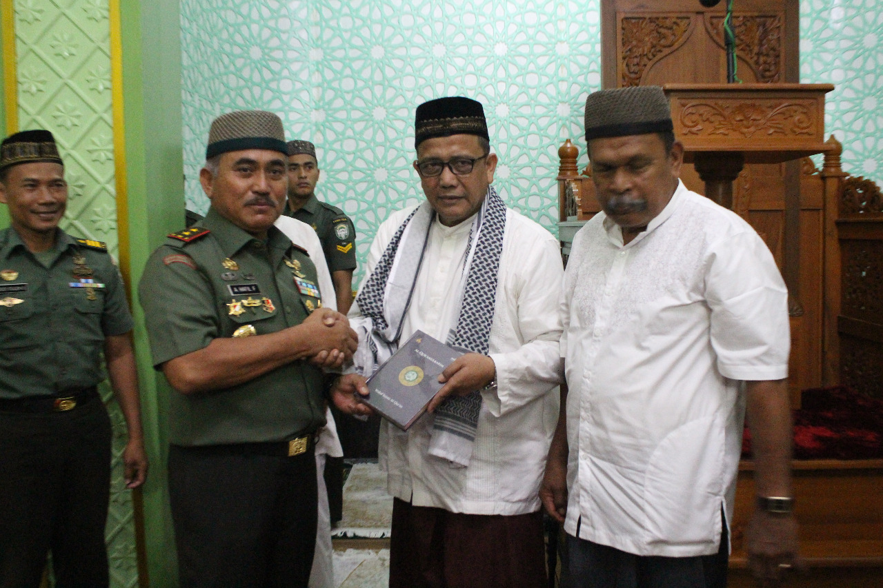 Pangdam IM Bersama Pejabat Kodam Manunggal Subuh