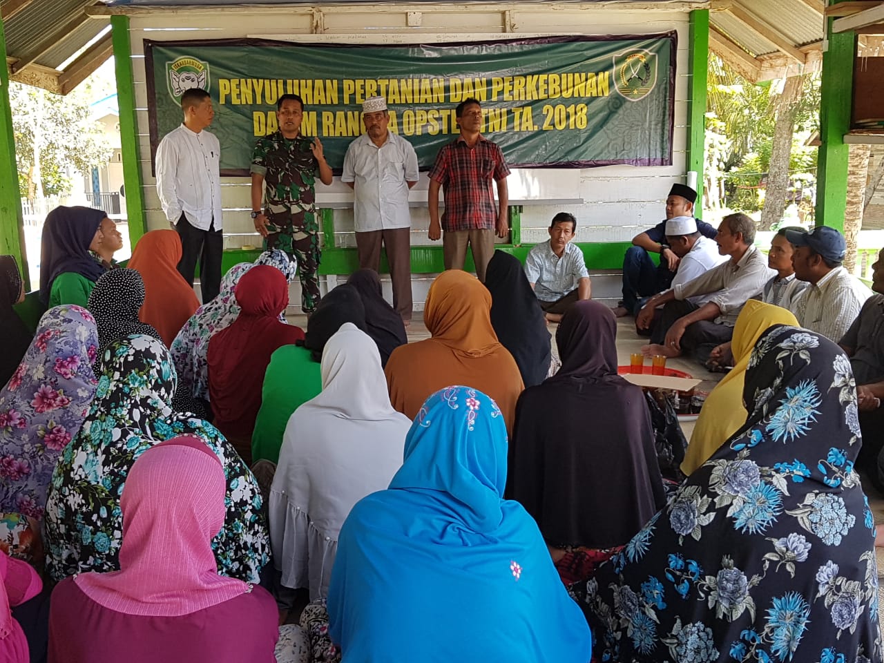 Satgas Opster TNI kodim 0111 Berikan Sosialisasi Pertanian Dan Perkebunan Kepada Masyarakat