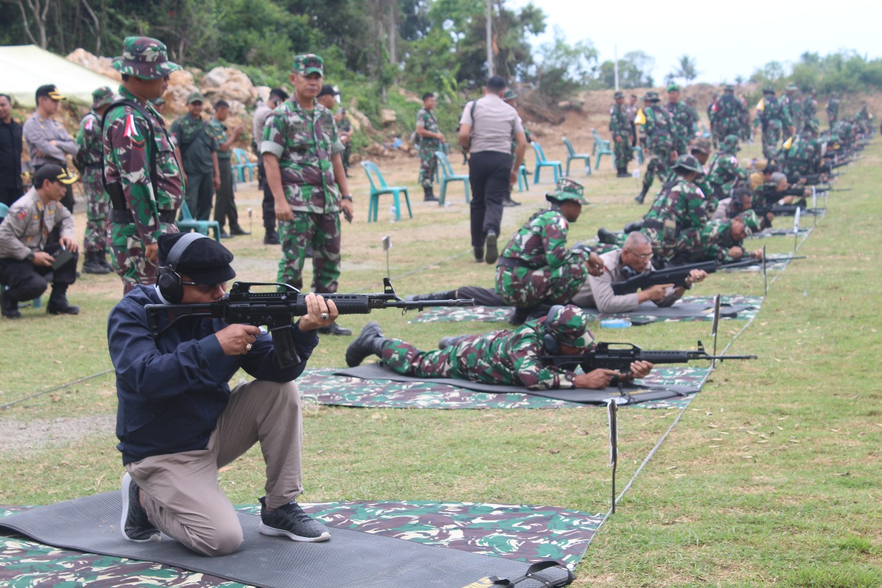 Lomba Nembak dalam Rangka HUT Bhayangkara ke-72