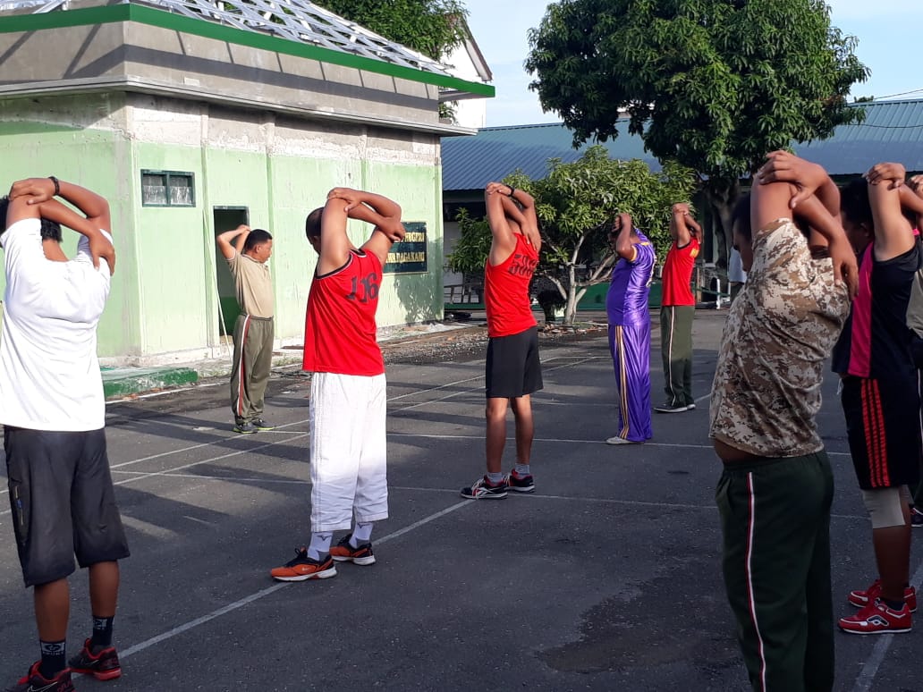 Prajurit Kodim 0105/Abar Yang akan UKP dan Sekolah Dibimsuh