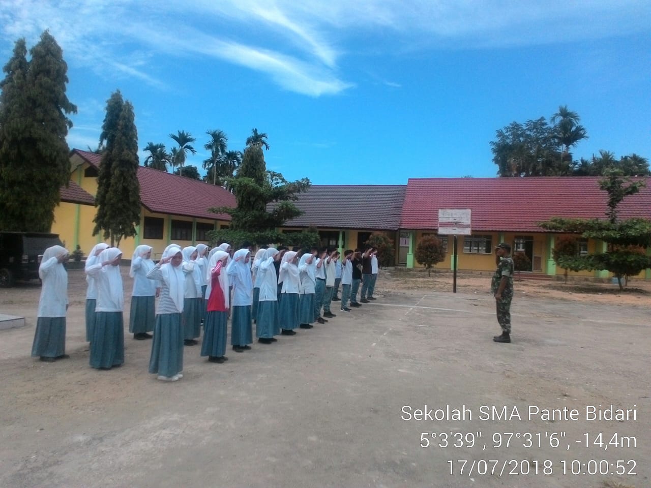 Siswa SMAN Pante Bidari Dilatih PBB