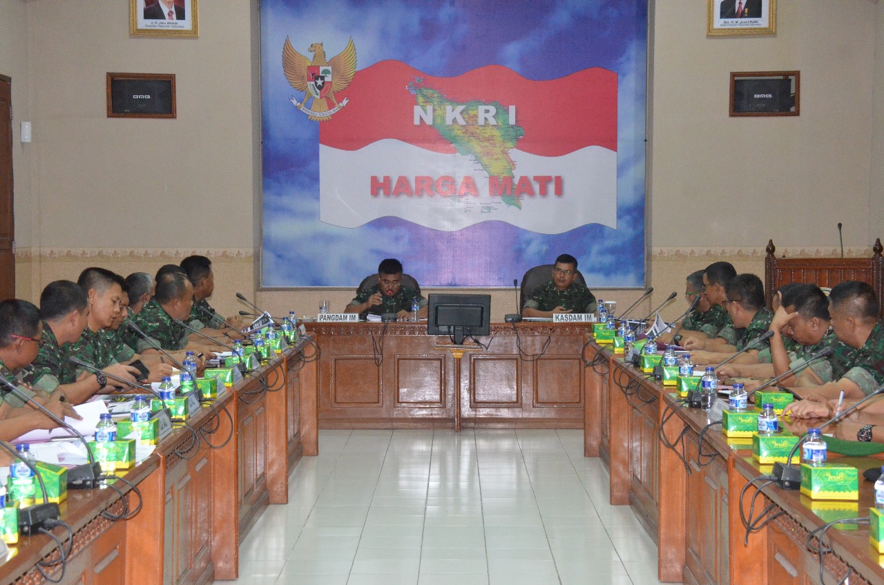 Pangdam IM Terima Paparan Kesiapan Kontingen Lomba Tembak Piala Kasad TA 2018 dan Pameran Alutsista