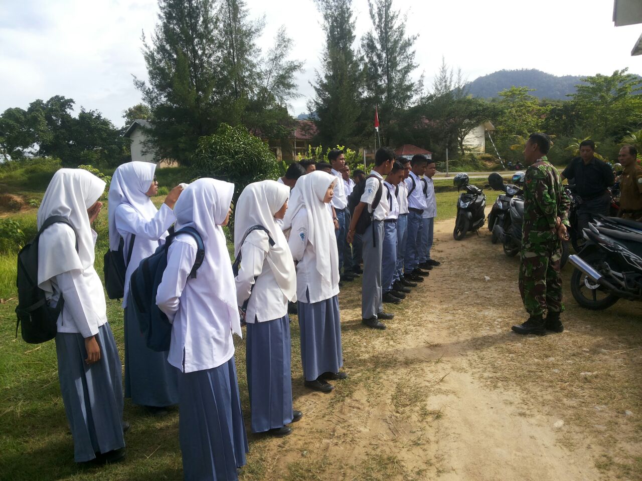 Jajaran Kodim 0107/Asel Sosialisasikan Perekrutan Calon Prajurit TNI-AD Tahun 2018