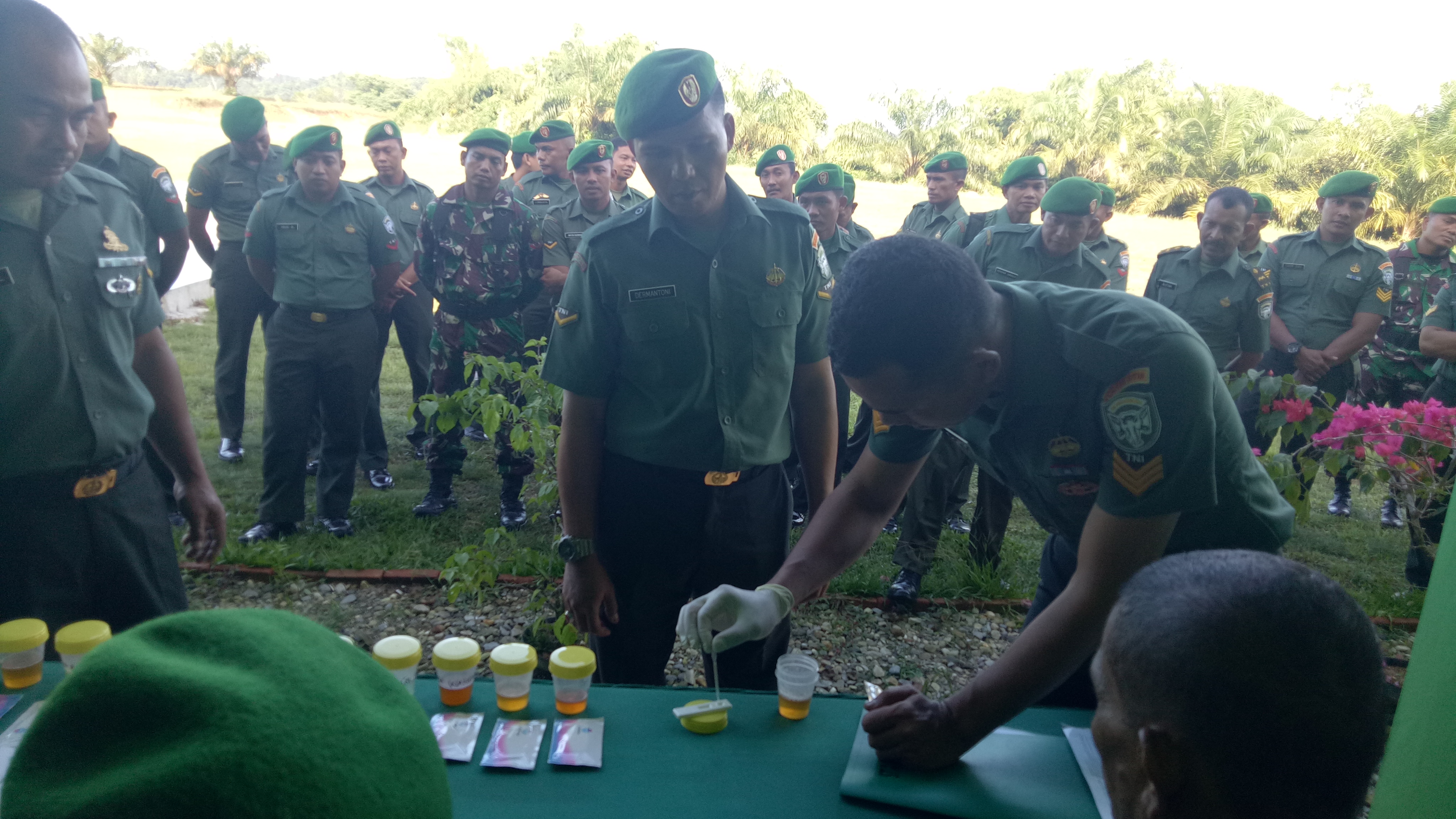 Sidak Narkoba, Personel Kodim 0118/Subulussalam Jalani Tes Urine