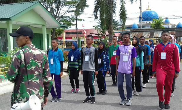 Prajurit Raider Khusus 111 Latih Paskibraka