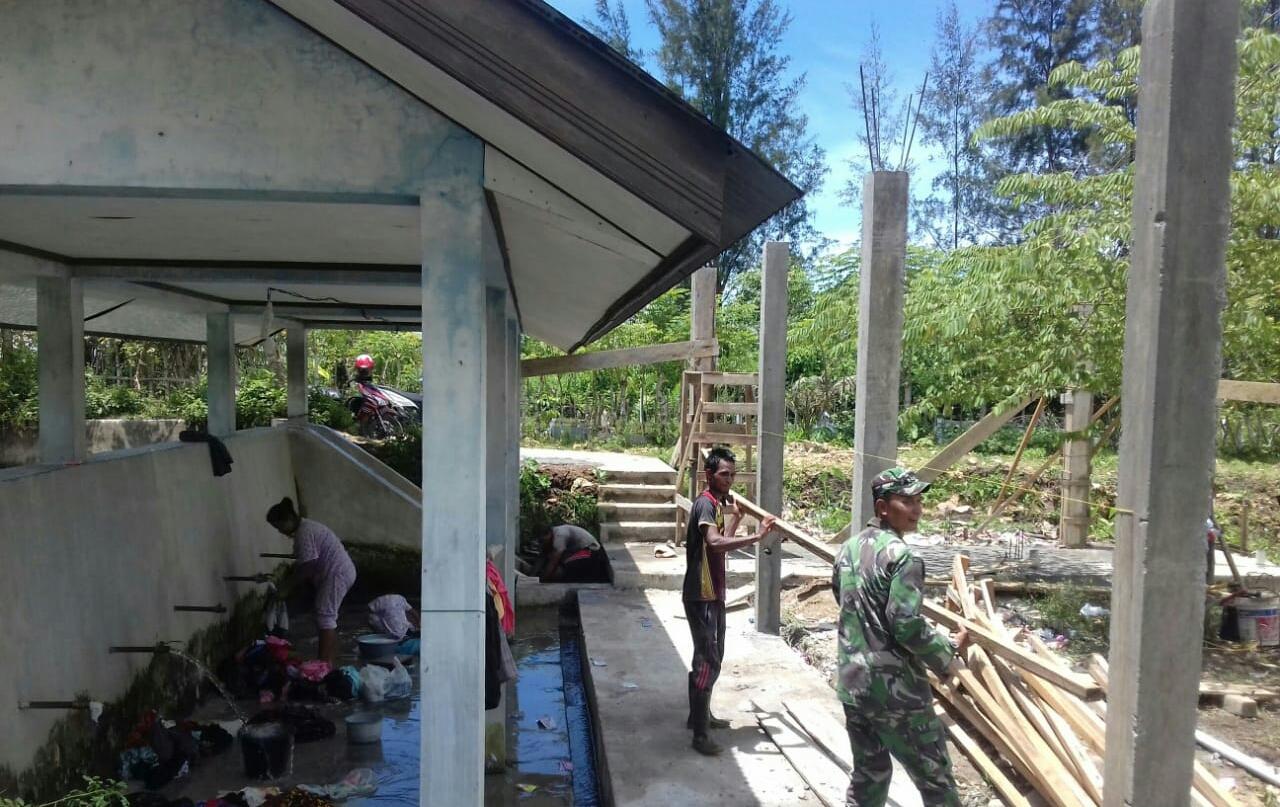 SERDA PARWOTO BANTU PEMBANGUNAN MCK UMUM