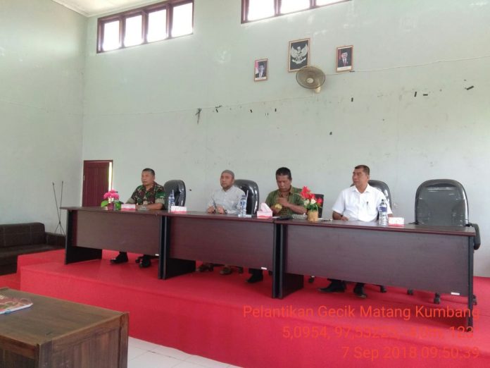 Danramil 08/Simpang Ulim Mengikuti Acara Pelantikan Geuchik Desa Matang Kumbang