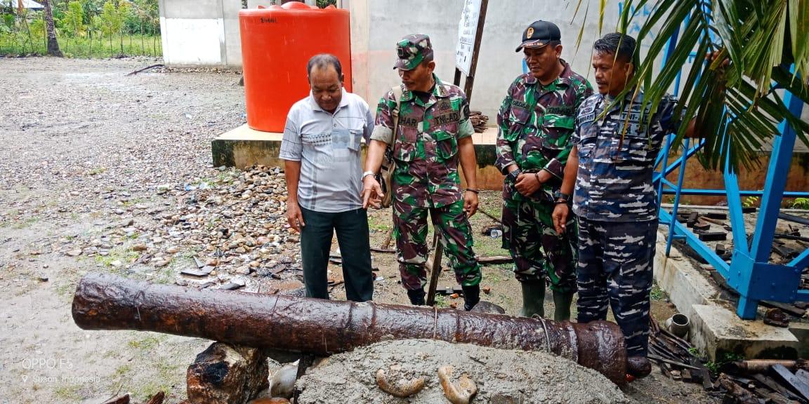 Personel Koramil 02/Kuala Batee Berhasil Amankan Meriam Kuno Lapis Emas dari Pencurian