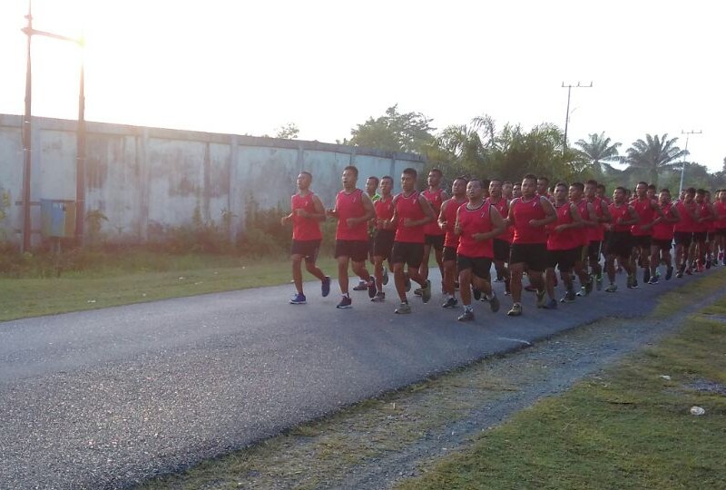 Prajurit Yonif 116/GS Melaksanakan Lari Ketahanan