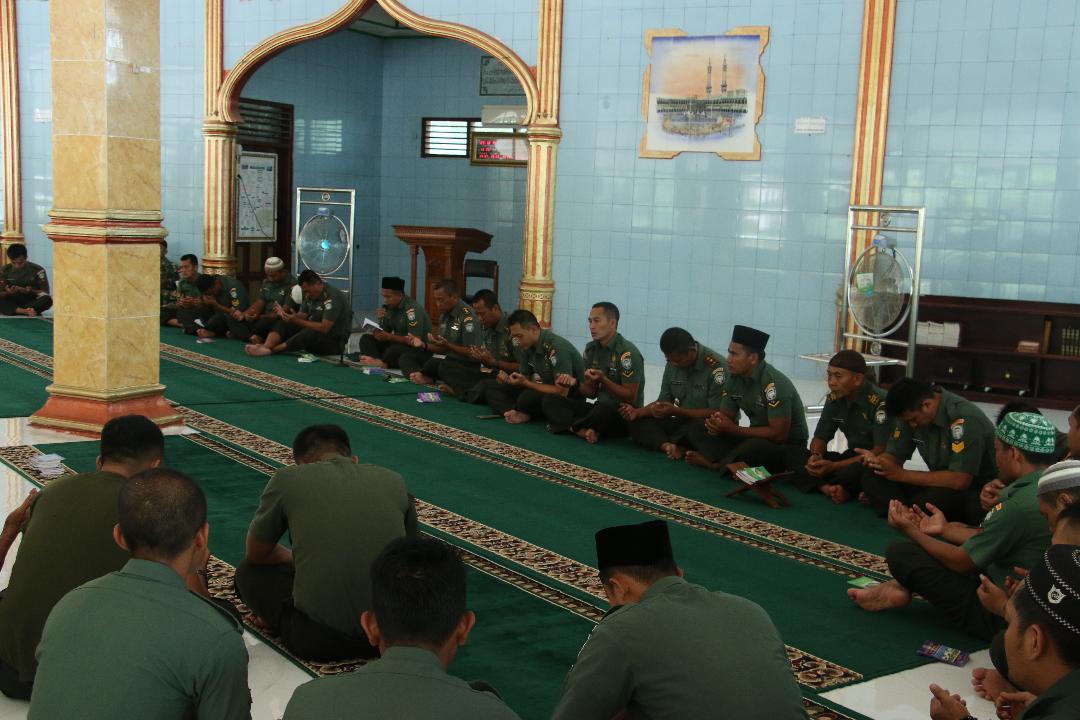 KOREM 012/TU GELAR DOA BERSAMA DALAM RANGKA  MENYAMBUT HUT TNI KE 73