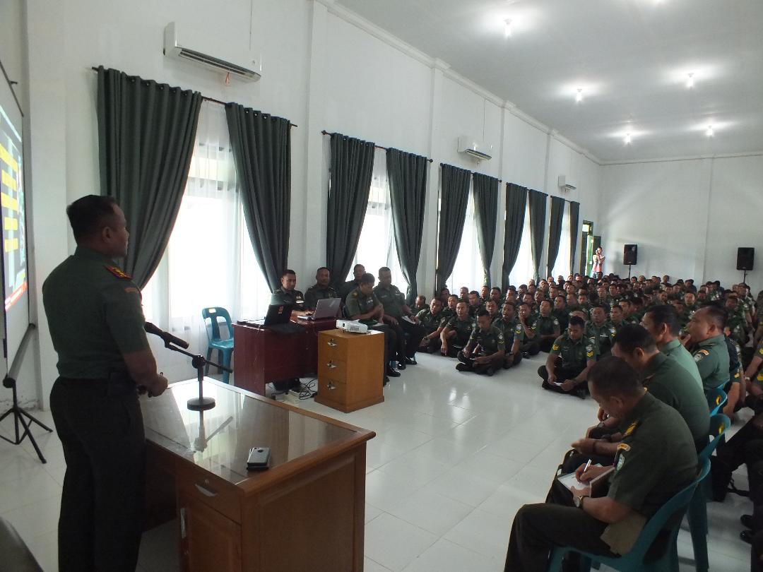 Pengarahan Dandim 0117/Atam Kepada Personil Dim 0117/Atam