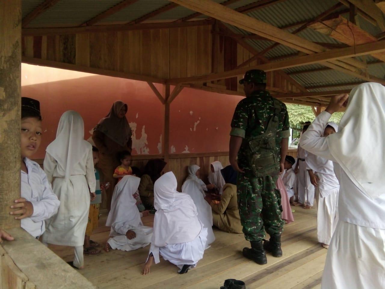 Babinsa Koramil 06/Singkohor Laksanakan Anjangsana ke TPA