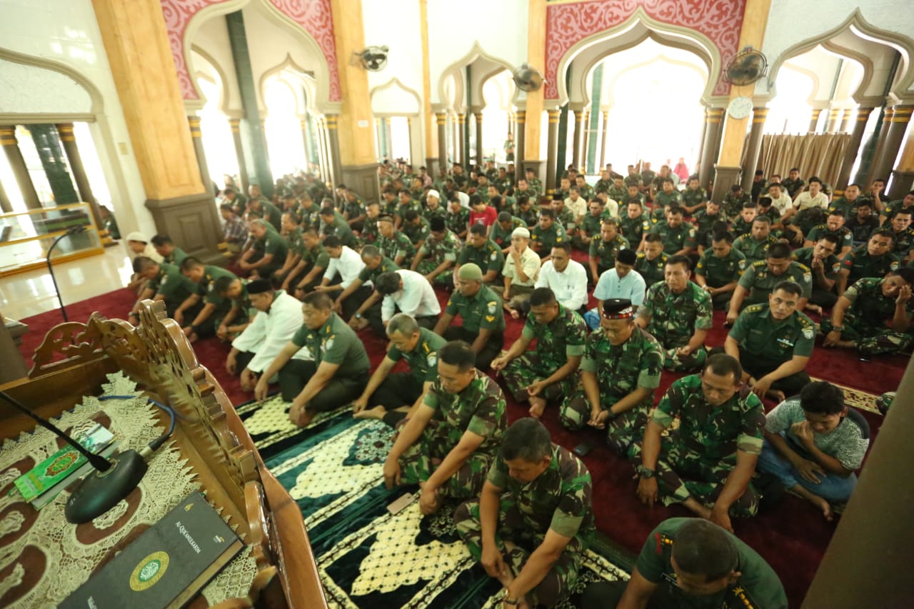 Jelang Pergantian Tahun Kodam IM Gelar Istighosah dan Doa Bersama