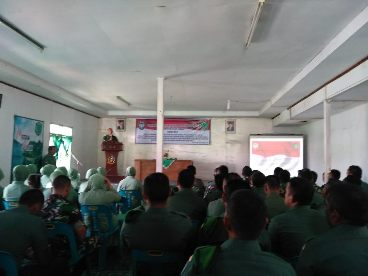 Ratusan TNI Terima Sosialisasi Balatkom dan Paham Radikal