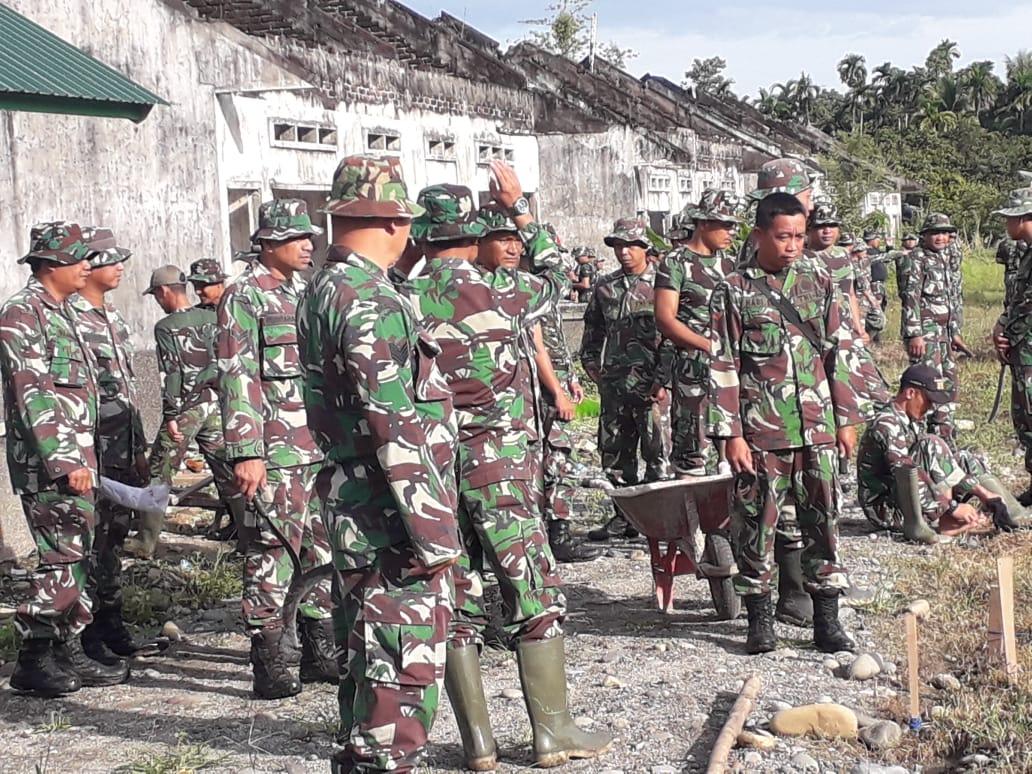 Sambut HJK, Kodim 0111/Bireuen Bersama Masyarakat Laksanakan Gotong Royong