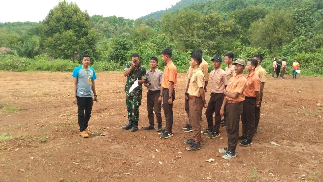 Serda Sumardi Latih Siswa SMK Gunakan Kompas