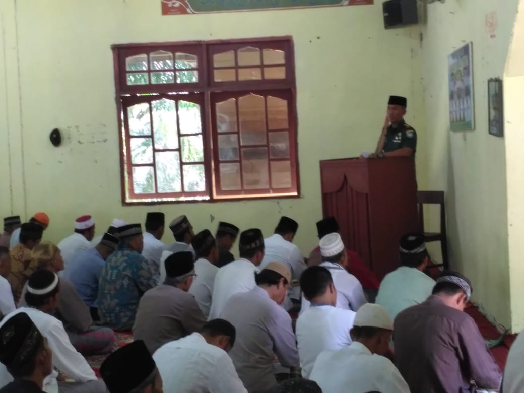 Dandim Subulussalam Menjadi Khatib di Masjid Nurul Huda