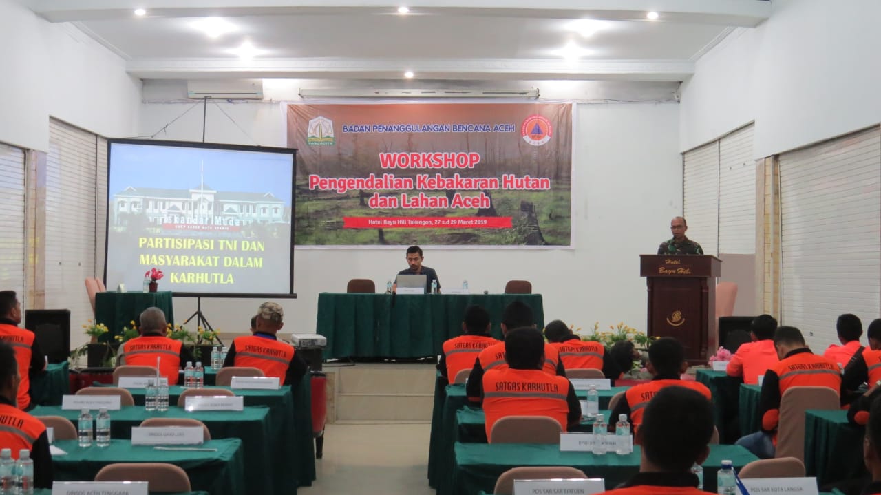 Dandim 0106/Ateng Sampaikan Materi Partisipasi TNI dan Masyarakat dalam Karhutla