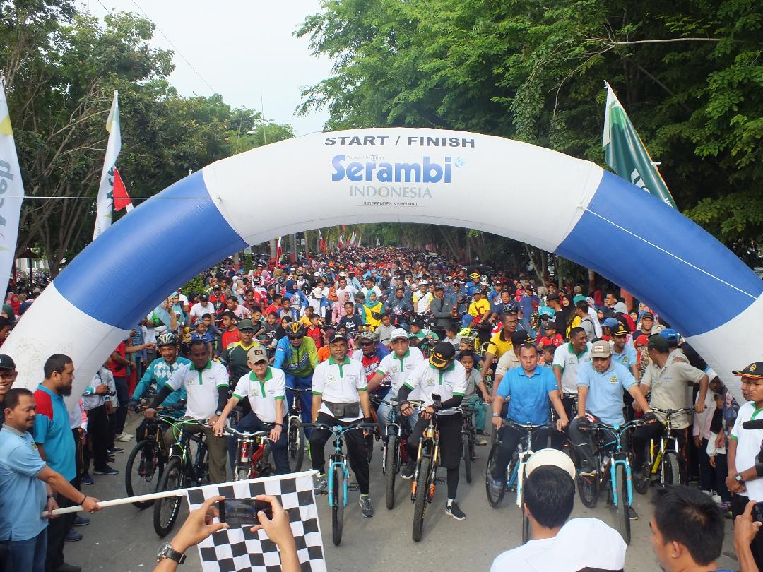 Sambut HUT Ke-17  Kab. Aceh Tamiang, Dandim  0117/Atam Memeriahkan Funbike dan Funwalk