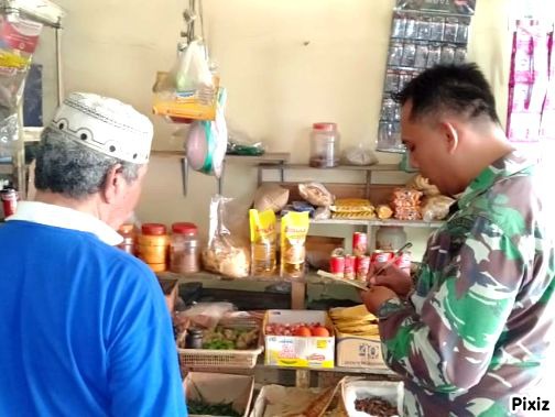 Jelang Ramdhan 1440 H, Babinsa Kodim 0101/BS Pantau Harga Sembako di Pasar Tradisional