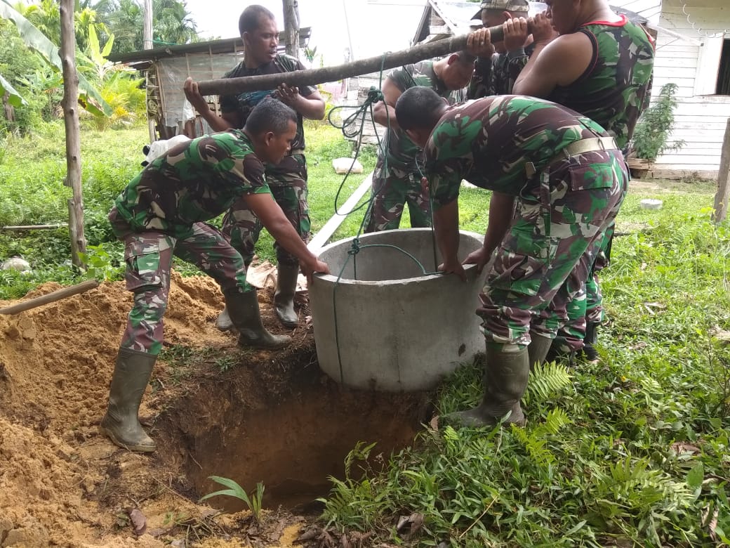 Kodim Bangun Jamban Bagi Keluarga Tidak Mampu