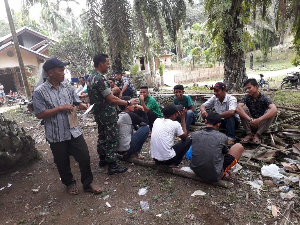 Sambut Bulan Ramadhan, Babinsa Koramil 07/Kjm Himbauan Warga Desa Untuk Laksanakan Kegiatan Positif